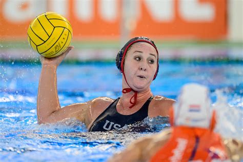 Verenigde Staten Winnen Oefenduel Van Oranjedames Waterpolo Nl