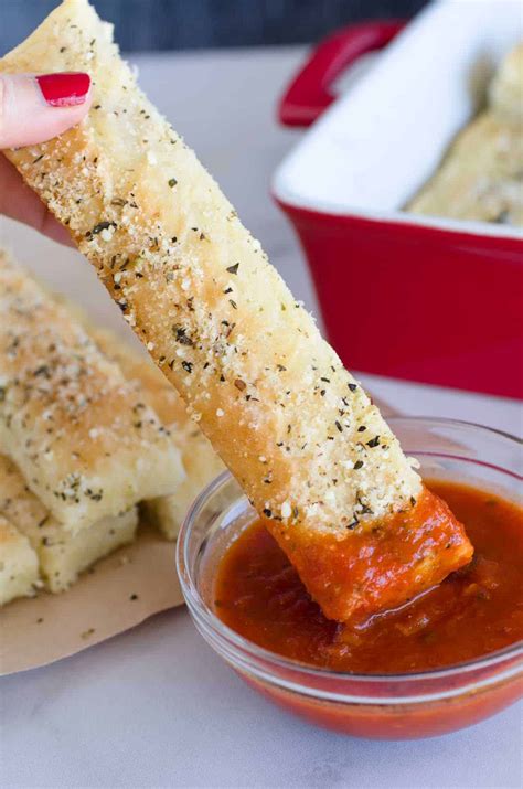 Pizza Hut Breadsticks Recipe Easy Breadsticks For Pizza Night At Home