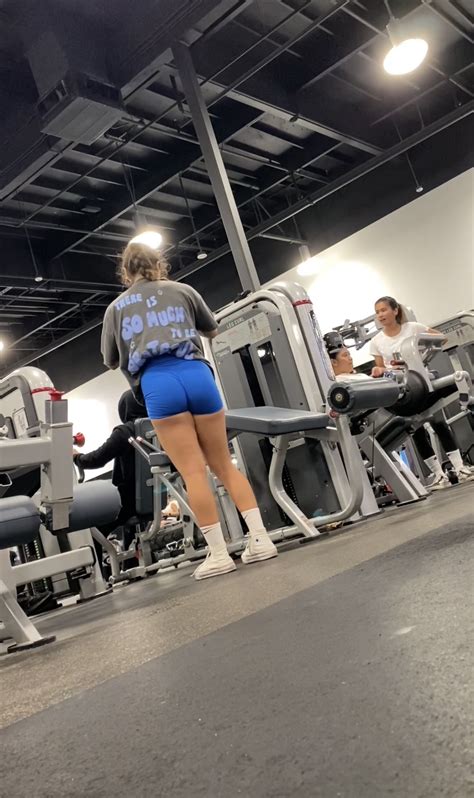 Latina In Blue Shorts At Gym Not Oc Short Shorts Volleyball Forum
