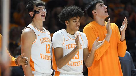 Cameron Carr impressed Rick Barnes in Tennessee basketball vs George Mason
