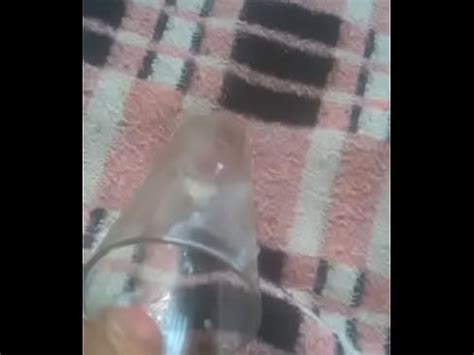 Eyaculo En Un Vaso XVIDEOS