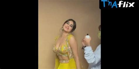 Janhvi Kapoor Breasts Scene In Janhvi Kapoor Hot Pics Collection October 2021 Tnaflix