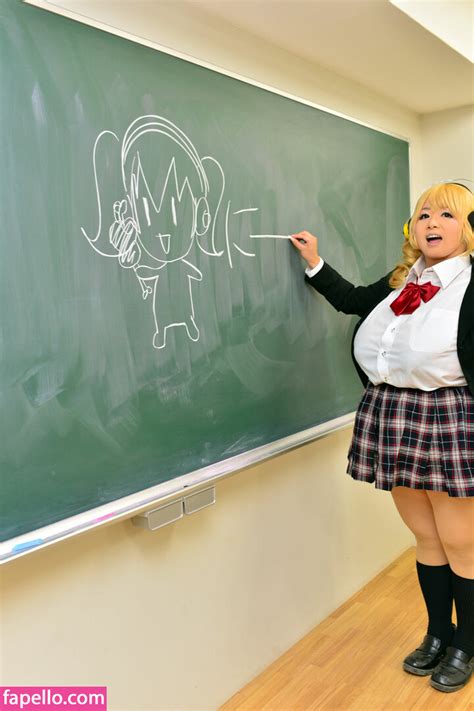 Mika Hoshima Nude Photo 0020