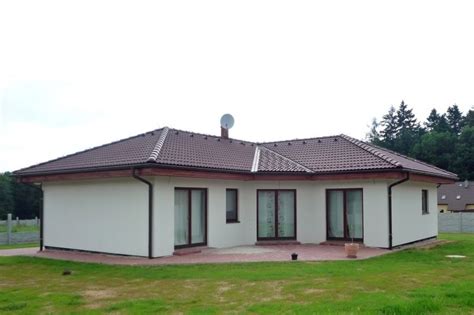 Další příklad realizace bungalovu s valbovou střechou Dřevostavitel cz