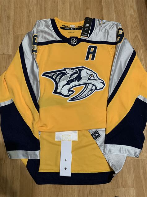 Adidas Forsberg Nashville Predators Reverse Retro NWT Authentic Hockey ...