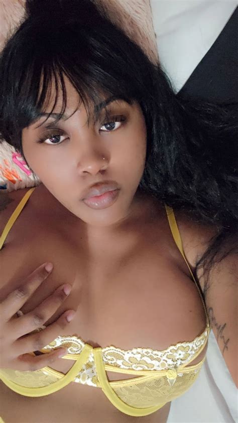 Latina Morena Pics XHamster