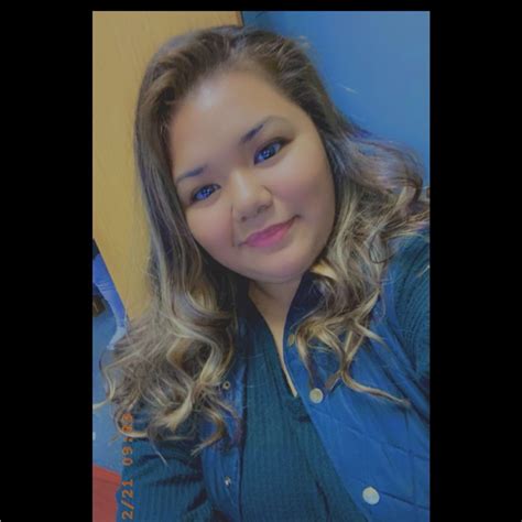 Esmeralda Estrada Recruiter Summit Staffing Inc Linkedin
