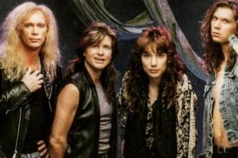 pecinta lagu    lirik lagu  big