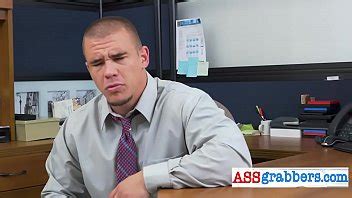 Hot Beasts Fucking In A Steamy Threesome XVIDEOS