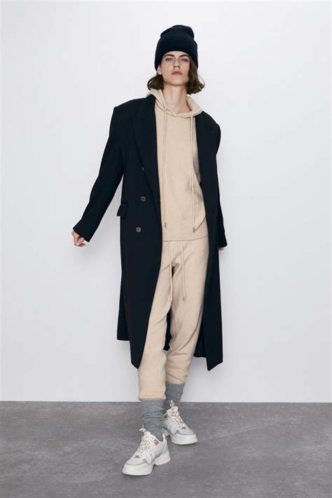 Последняя коллекция Zara не только приятная и теплая, но и экологически ...