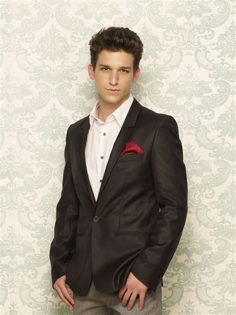 Pictures of Daren Kagasoff