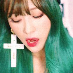 Exid Hot Pink Hani Tumbex