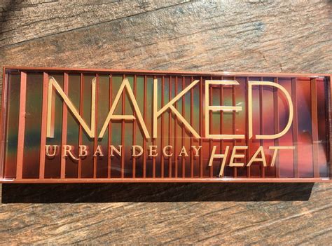 Urban Decay Paleta De Sombras Naked Heat Maquiagem Feminina Urban Decay Usado 59682953 Enjoei