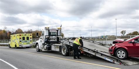 Tow Truck Drivers Face Many Hazards on the Roads | ECTTS - Auto ...