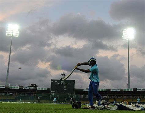 Kumar Sangakkara Bats Under Lights Espncricinfo