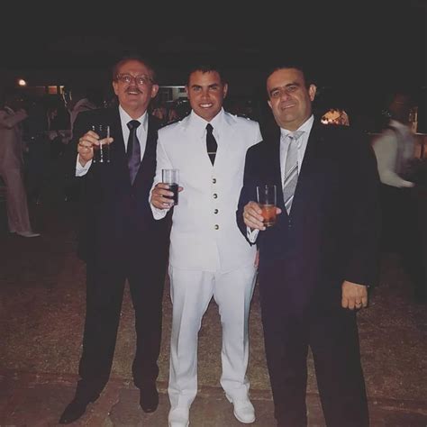 Son Un Matrimonio Gay Y Tienen Un Hijo En La Armada Uruguaya Es H Tero Pero Igual Lo Amamos