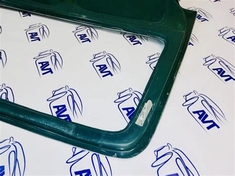 Крышка багажника пластиковая для а/м ВАЗ 21213-214 (LADA 4x4)