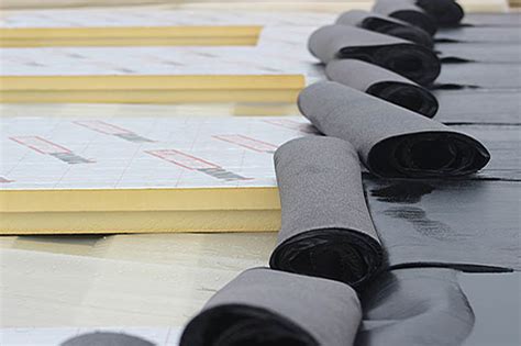 Pir Isolatie En Bitumen Partners Op Het Dak Bouwtotaal