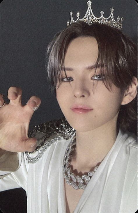 Treasure Reboot Photobook Ver Yoshi