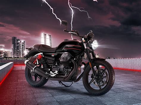 New 2022 Moto Guzzi V7 Stone Special Edition Shining Black