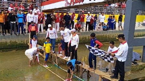 Mainan Tradisional Perahu Otok Otok Jadi Ajang Lomba Semarak