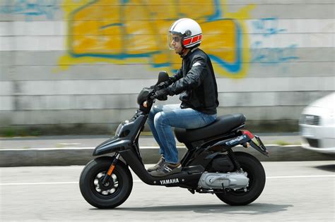 Prova Yamaha Aerox R Aerox R Naked