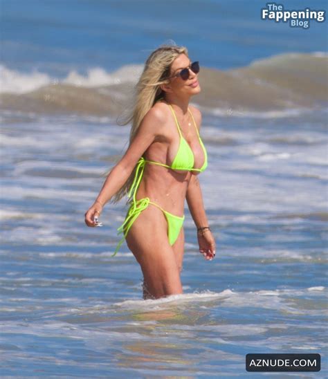 Tori Spelling Sexy Stuns In Bikini At Malibu Beach Party Aznude