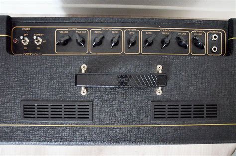 Vox Ac15c1x Custom 15 Watt 2 Channel Guitar Amplifier With 12 Inch Blue