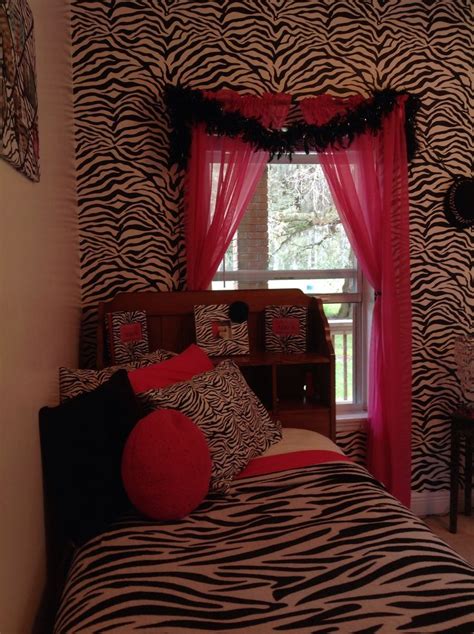 Pink And Zebra Bed Room Bedroom Sets Furniture Queen Zebra Print Rooms