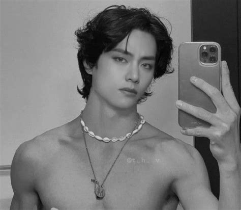 Pin By Carly On Fake Pic Taehyung Abs Kim Taehyung Taehyung Hot