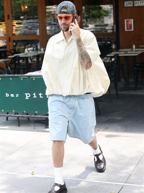 Bizarre Side Effect Of Naked Dressing Trend News Au Australias Leading News Site For