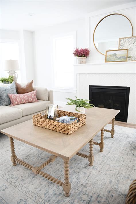 Spring Home Decor - 30 Beautiful Ideas — Pink Peppermint Design