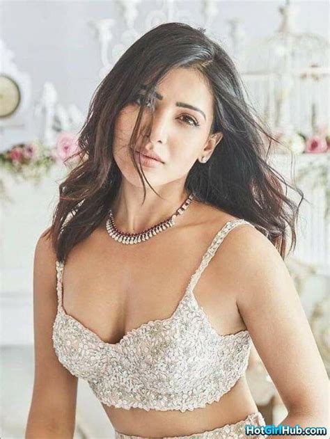 Sexy Samantha Akkineni Hot Telugu Actress Pics 11 Photos