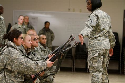 Despite snow, freezing temperatures Basic Combat Soldiers keep training ...