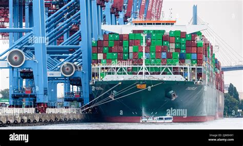 Hamburg Germany 02nd Aug 2022 A Container Ship Is Moored At The