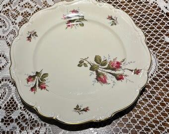 Rosenthal Moss Rose Dinner Plate On Ivory Body Selb Germany Pompadour