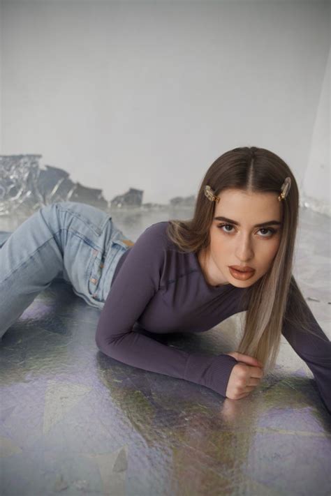 Yana - a model from Düsseldorf, Germany