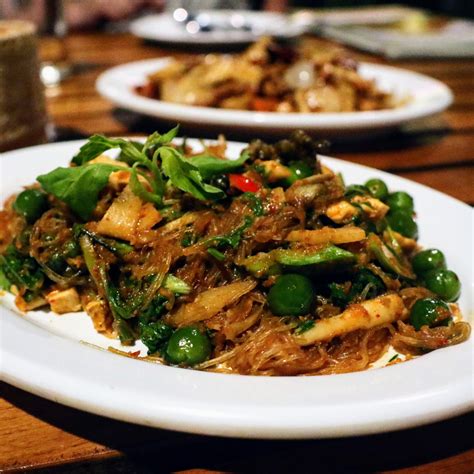 Top 5 Vegetarian Restaurants in Chiang Mai - BustlingAbroad.com