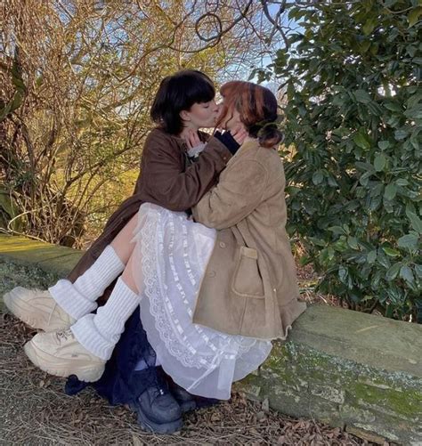 Want A Girlfriend Teen Romance Cute Lesbian Couples Couple Aesthetic Teenage Dream Hopeless