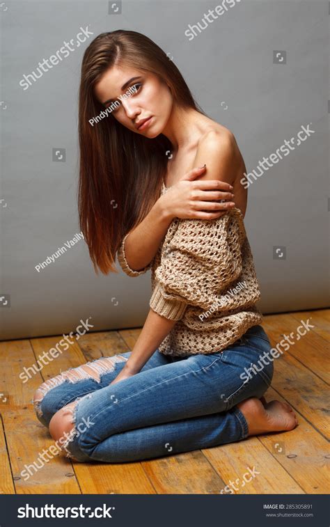 Attractive Brunette Fashion Model Woman Naked Stock Photo 285305891 Shutterstock