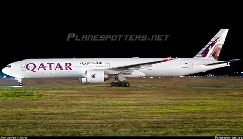 A Bod Qatar Airways Boeing Er Photo By Chen Id