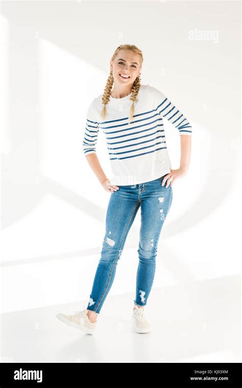 Fille Blonde Heureuse Banque De Photographies Et Dimages Haute R Solution Alamy