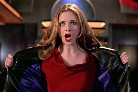 33 Of Sarah Michelle Gellars Most Iconic Hairstyles On Buffy The Vampire Slayer