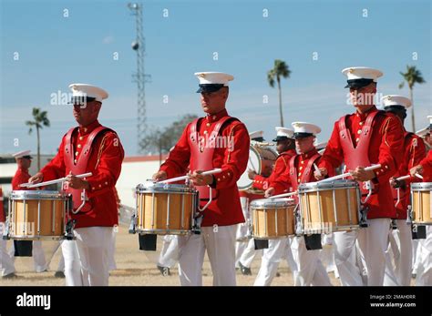 marine corps battle colors  res stock photography  images alamy