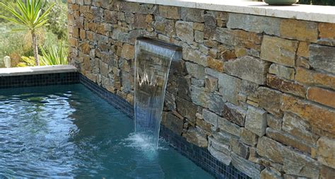 Cascade Pour Piscine Enterr E Mur Cascade Jet Deau Piscine