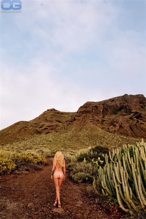 Sarah Kern Nude Pictures Photos Playboy Naked Topless Fappening