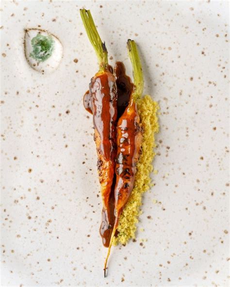 Manu Buffara conquista o prêmio de melhor chef mulher da América Latina