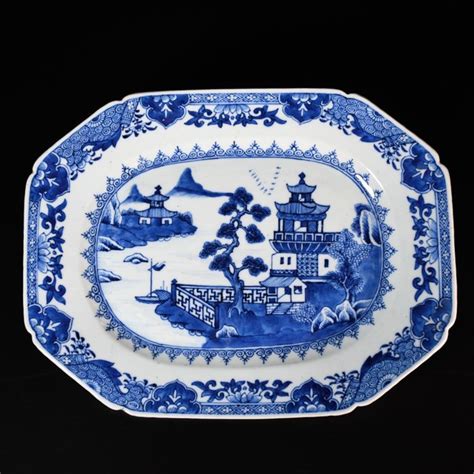 Dish Plat Octogonal En Porcelaine D Cor Bleu Et Blanc Catawiki