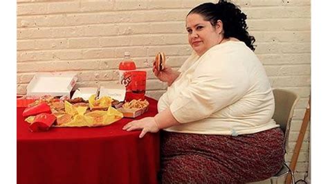 Woman Gets Her Ass Beat By McDonald S Employee Lulz Surly Horns