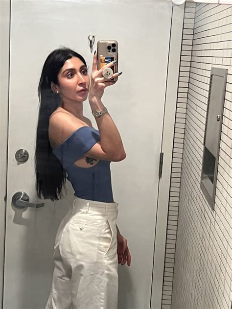 Rate this girl who went viral on Twitter : r/VindictaRateCelebs